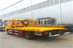 浔阳附近拖车救援搭电