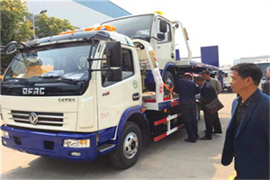 浔阳汽车道路救援拖车价格